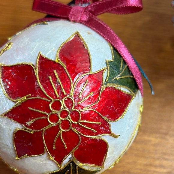 3 Pretty Christmas Ornaments - Picture 2 of 7